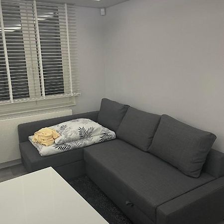 Apartament Poniatowa Lägenhet Exteriör bild